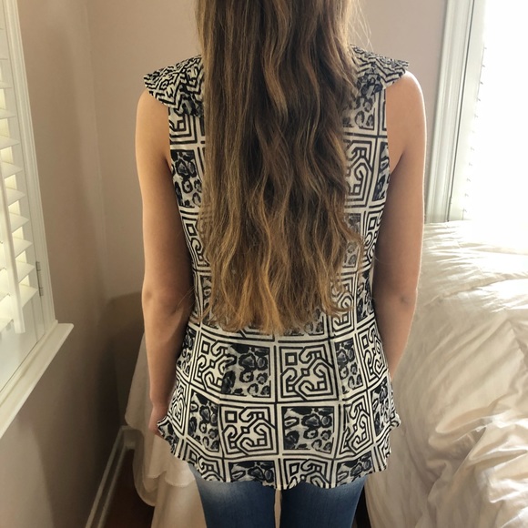 Solddd Outtt - Picture 3 of 4